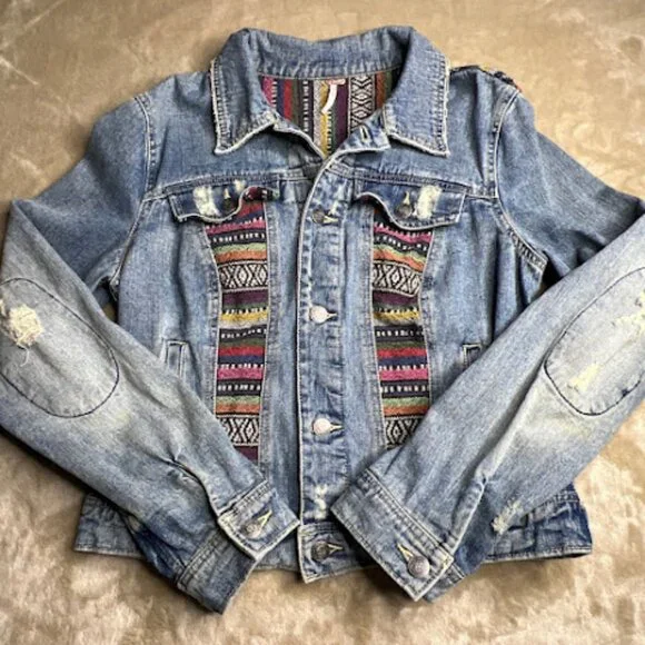 Free People Embroidered Distressed Denim Jean Jacket Womens Sz 12 BOHO Sthwstrn - Picture 9 of 11